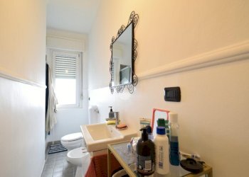 Three-room apartment Via Caterina Segurana, Torino (neighborhood Borgo Po) - photo 7