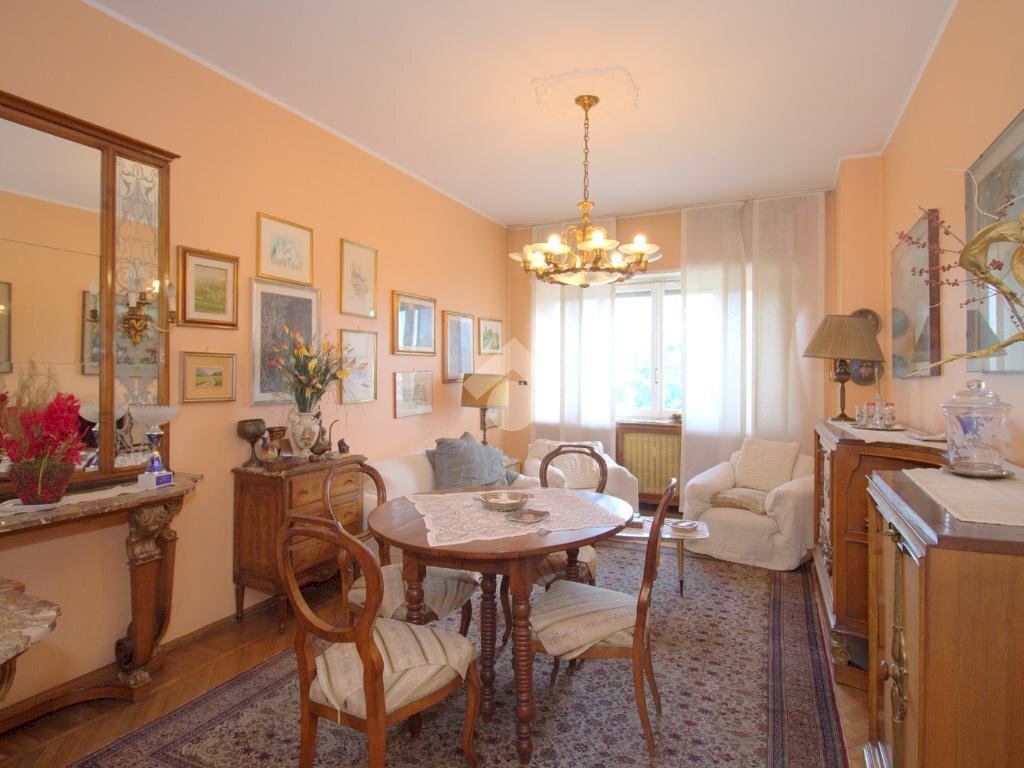 Four-room apartment Corso Filippo Brunelleschi, Torino (neighborhood Pozzo Strada) - photo 2