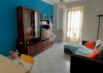 Three-room apartment Via Omegna, Torino (neighborhood Campidoglio) - photo 4