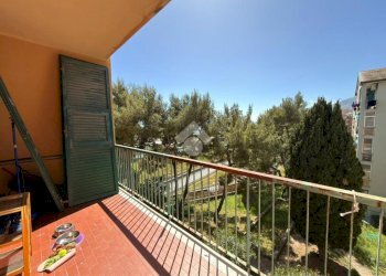 Four-room apartment Via Cravasco, Genova (neighborhood Voltri) - photo 5