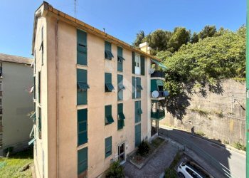 Four-room apartment Via Cravasco, Genova (neighborhood Voltri) - photo 6