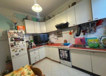 Three-room apartment Via sotto I volti, Genova (neighborhood Voltri) - photo 4