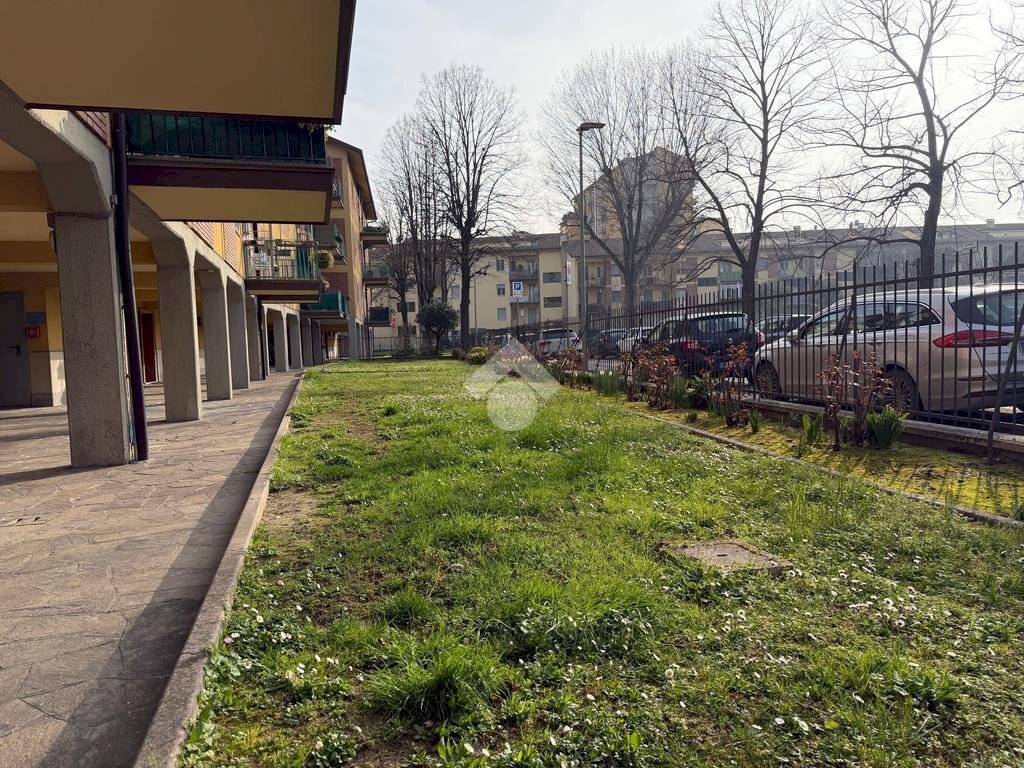 Trilocale Appartamento Via Amalia Bettini, Bologna (zona San Donato) - foto 2