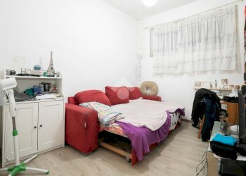 Four-room apartment Via Tortona, Genova (neighborhood Marassi) - photo 16