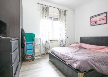 Four-room apartment Via Tortona, Genova (neighborhood Marassi) - photo 18