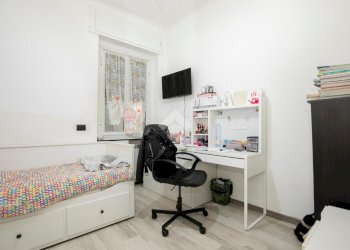 Four-room apartment Via Tortona, Genova (neighborhood Marassi) - photo 24
