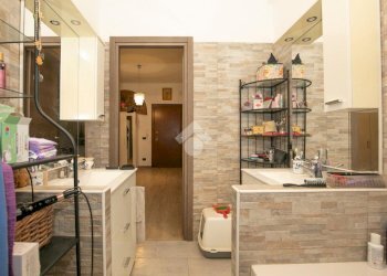 Four-room apartment Via Tortona, Genova (neighborhood Marassi) - photo 28