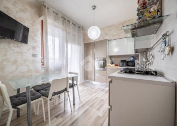 Three-room apartment Via Parigi, Parma (neighborhood San Lazzaro) - photo 8