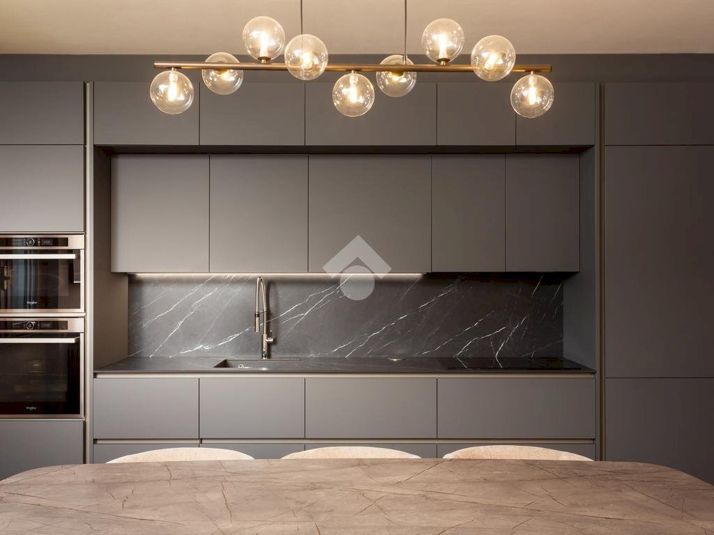 Four-room apartment Via Bruxelles, San Donato Milanese - photo 3