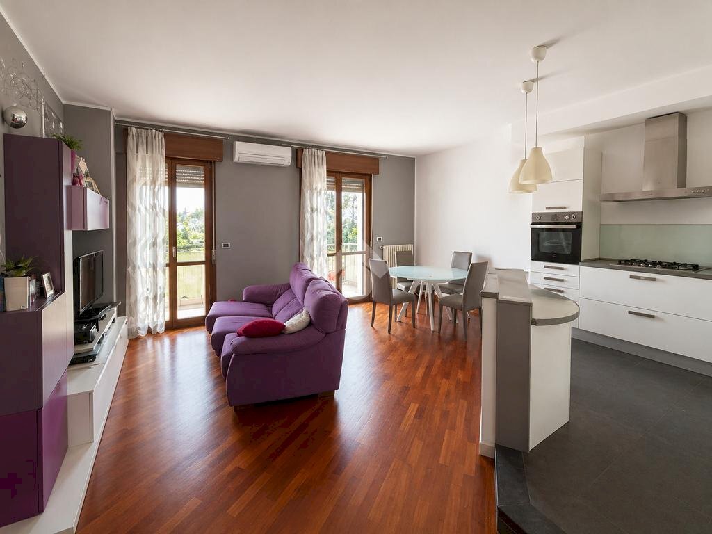 Four-room apartment Viale dell'Appennino, Forlì - photo 1