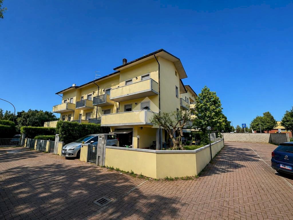 Four-room apartment Viale dell'Appennino, Forlì - photo 2