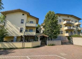 Four-room apartment Viale dell'Appennino, Forlì - photo 3
