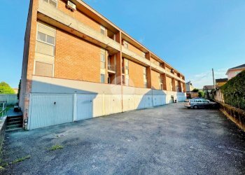 Two-room apartment Str. S Rocco, Parma (neighborhood Vicomero) - photo 19