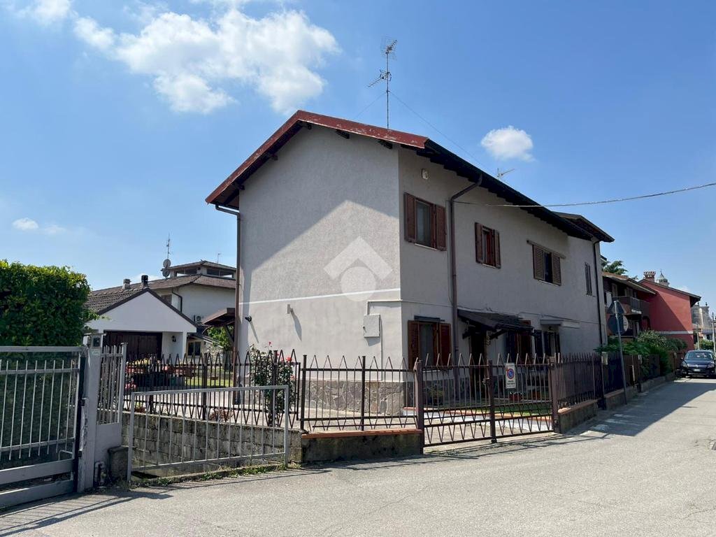 Casa semi indipendente Via Trento E Trieste, Casalmaiocco - foto 1