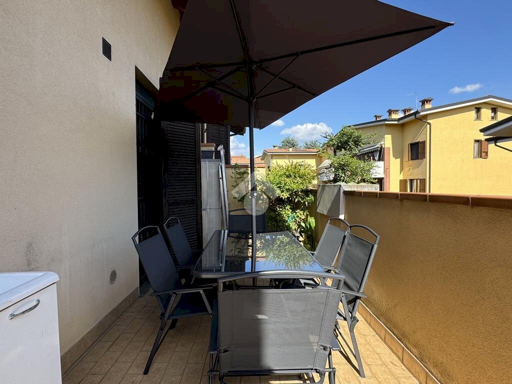 Three-room apartment Via Sandro Pertini, Cambiago - photo 3