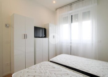 Two-room apartment Viale G. Matteotti, Cusano Milanino - photo 12