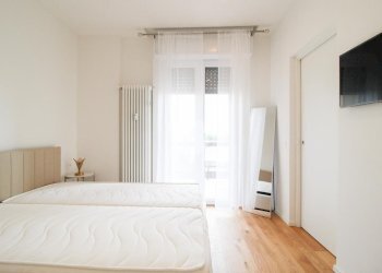 Two-room apartment Viale G. Matteotti, Cusano Milanino - photo 16
