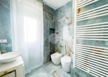 Two-room apartment Viale G. Matteotti, Cusano Milanino - photo 21