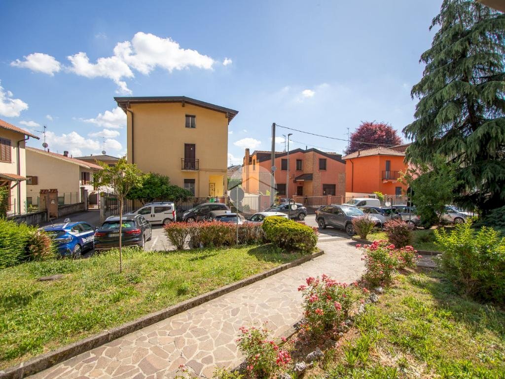Two-room apartment Via Monte Sabotino, Bollate - photo 2