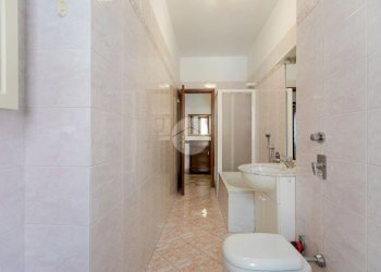 Two-room apartment Via Monte Sabotino, Bollate - photo 14