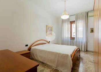 Two-room apartment Via Monte Sabotino, Bollate - photo 16