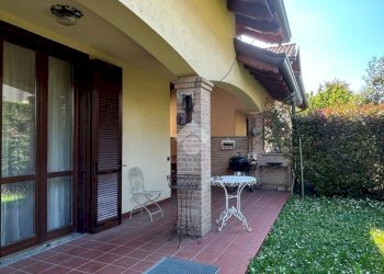Villa Via zara, Misinto - foto 2