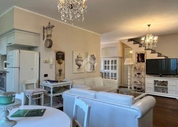 Villa Via zara, Misinto - foto 15