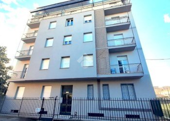 Two-room apartment Via Toti, Senago - photo 1