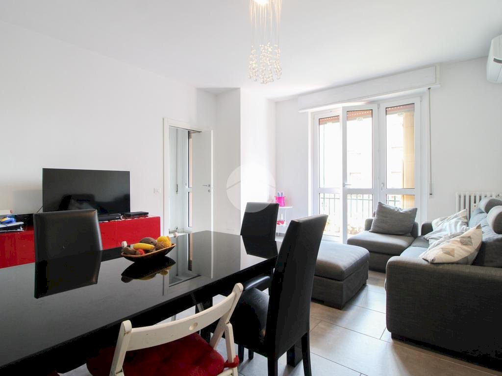 Three-room apartment Via Antonio Gramsci, Cormano - photo 3