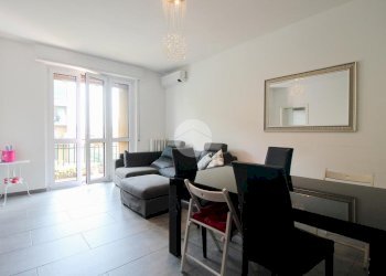 Three-room apartment Via Antonio Gramsci, Cormano - photo 1