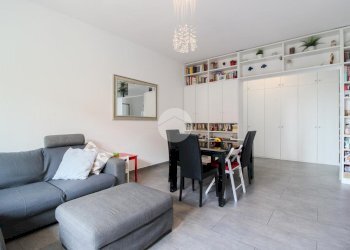 Three-room apartment Via Antonio Gramsci, Cormano - photo 2