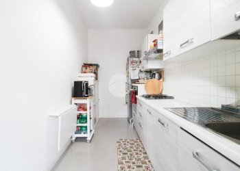 Three-room apartment Via Antonio Gramsci, Cormano - photo 10