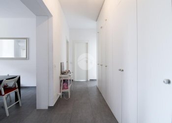 Three-room apartment Via Antonio Gramsci, Cormano - photo 11