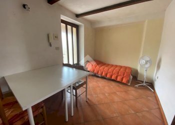 Two-room apartment Salita san bernardo, Saluzzo - photo 1