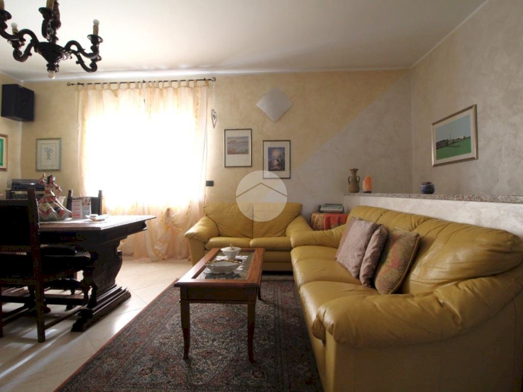 Four-room apartment Via Pasubio, Brandizzo - photo 2