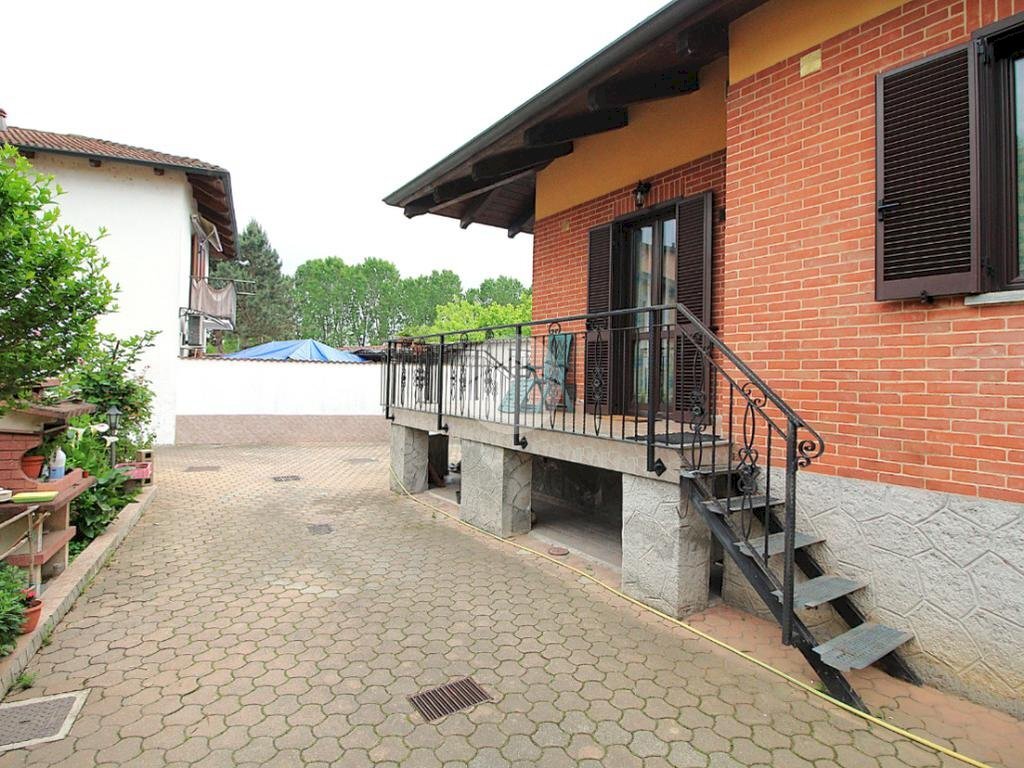 Villa Via Lido Malone, Brandizzo - photo 2