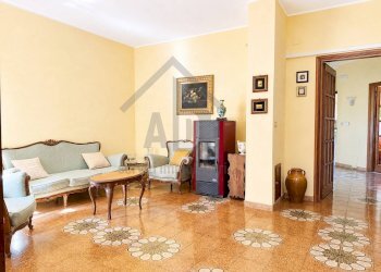 Foto 11 - Four-room apartment via puglia
 
12, Carolei - photo 11