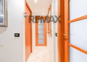 Hall / corridoio - Quadrilocale Via Milano
 
81, Cologno Monzese - foto 17