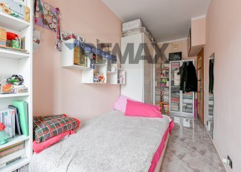 Camera / camera da letto - Quadrilocale Via Milano
 
81, Cologno Monzese - foto 22