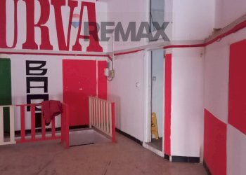 Stanza vuota - Commercial Premises Via Giovene
 
34, Bari - photo 5