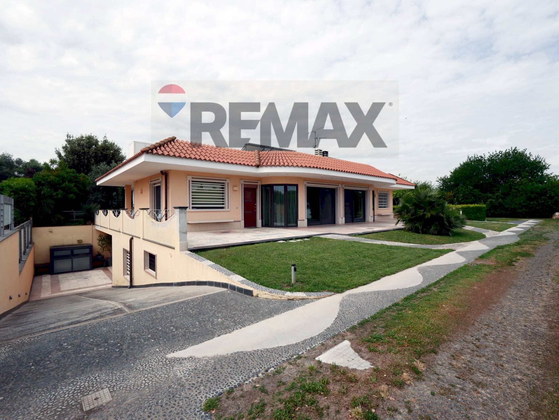 Casa all\'aperto - Semi-detached house Via Madonna di Loreto
12, Valenzano - photo 2