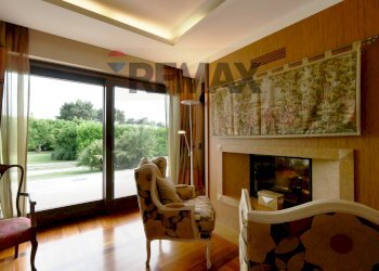 Soggiorno - Semi-detached house Via Madonna di Loreto
 
12, Valenzano - photo 5
