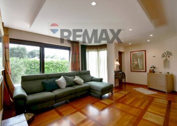 Soggiorno - Semi-detached house Via Madonna di Loreto
 
12, Valenzano - photo 6