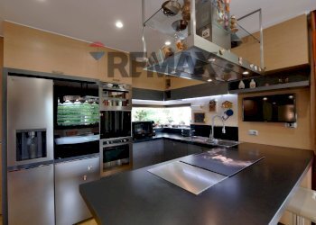 Cucina - Semi-detached house Via Madonna di Loreto
 
12, Valenzano - photo 9