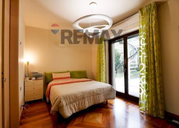 Camera / camera da letto - Semi-detached house Via Madonna di Loreto
 
12, Valenzano - photo 13
