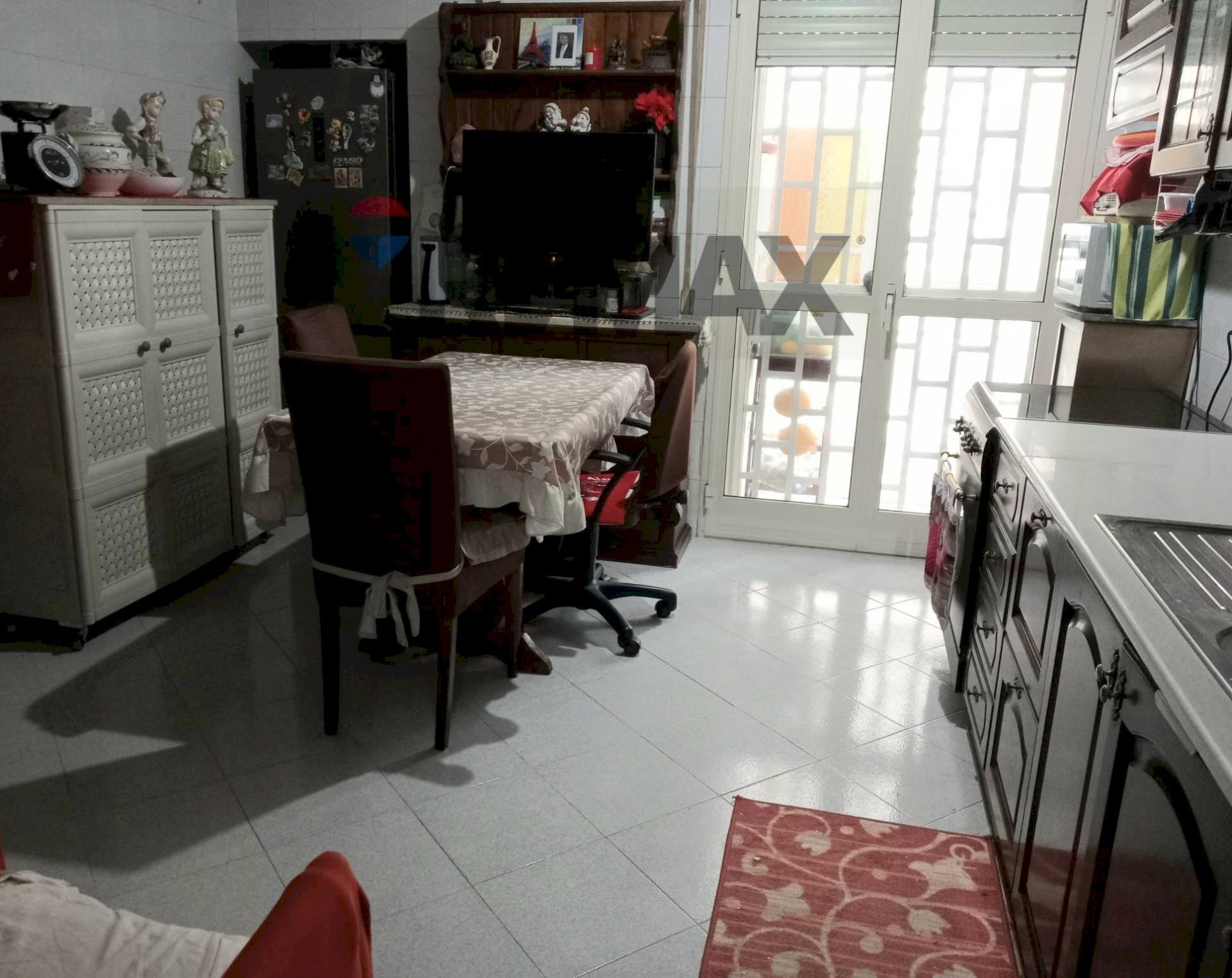 Cucina - Two-room apartment Via Trevisani
 
77, Bari - photo 3