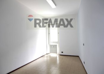 Stanza vuota - Ufficio via Cavour
 
31, Varese - foto 10