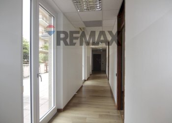 Hall / corridoio - Ufficio via Cavour
 
31, Varese - foto 23