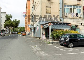 Edificio all\'aperto - Attività Commerciale Via Aurora
 
6, Catania - foto 25