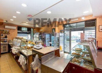 Sala da pranzo - Attività Commerciale Via Aurora
 
6, Catania - foto 38